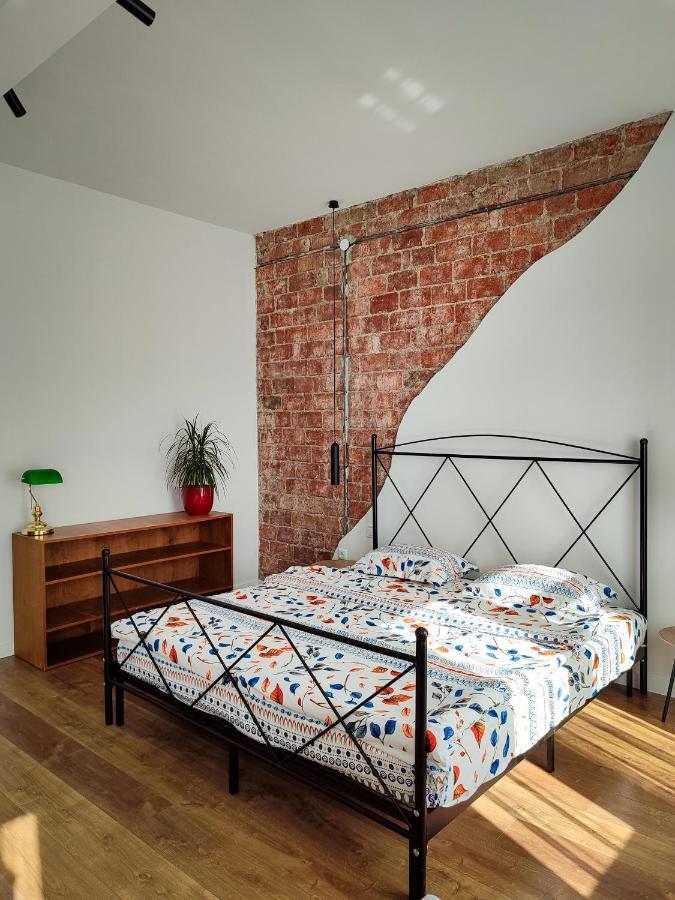 Urban Cozy Retreat Lägenhet Pristina Exteriör bild