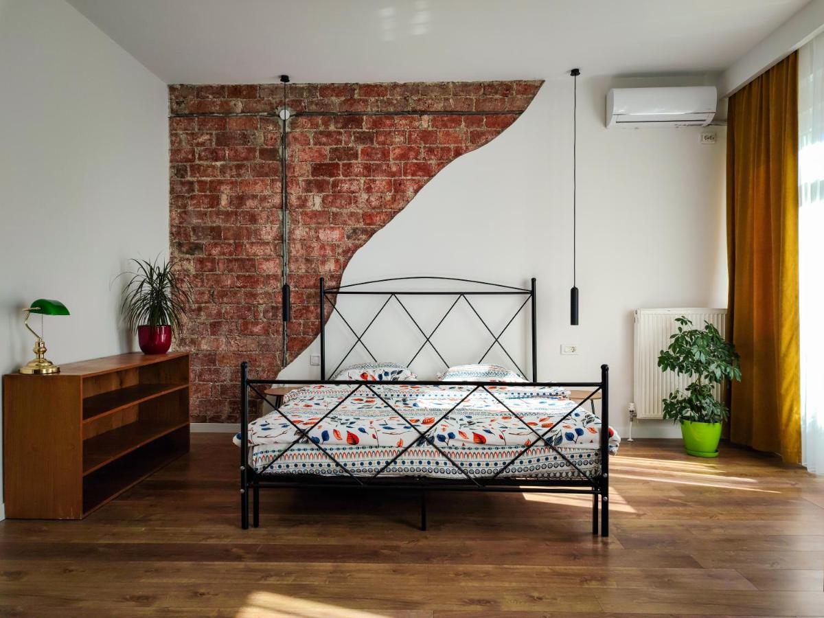 Urban Cozy Retreat Lägenhet Pristina Exteriör bild